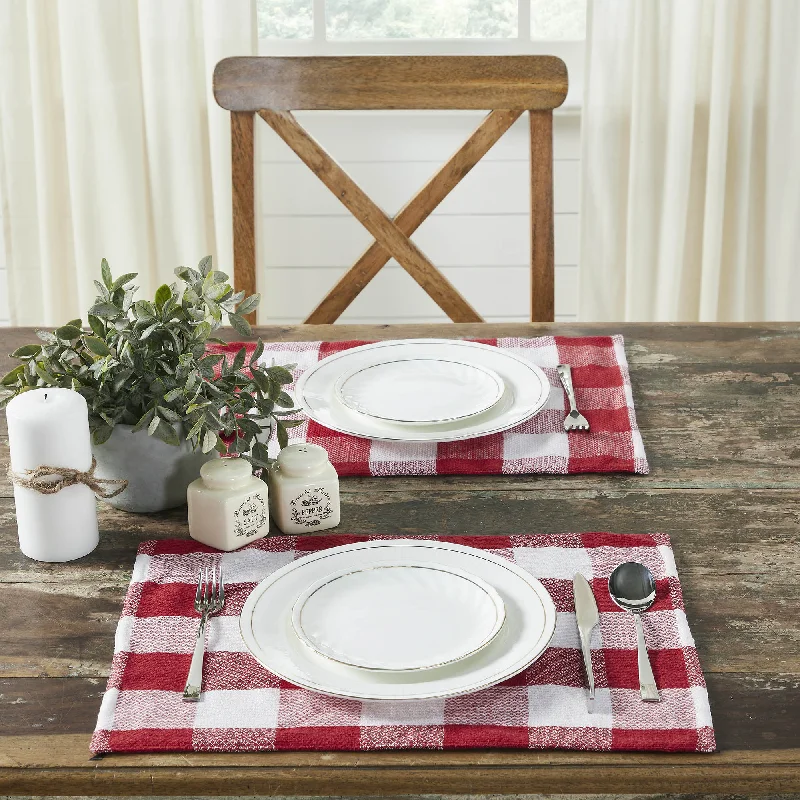 Simple yet stylish placemats for kitchen tables-Cherry Ann Check Placemat Set of 2