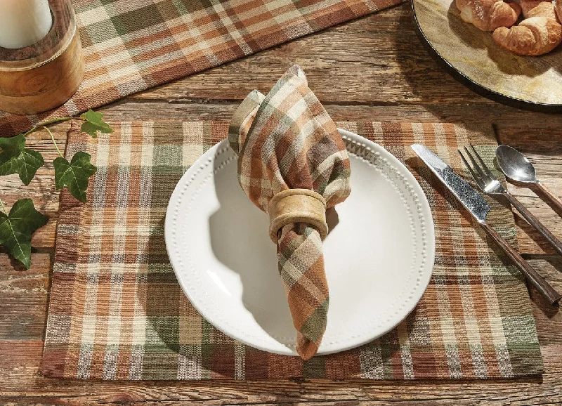 Holiday-themed placemats for festive dinners-Woodbourne Placemat Set